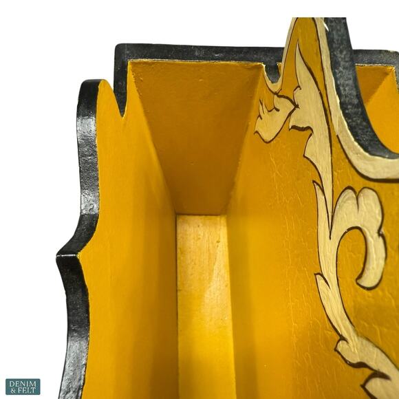 MacKenzie-Childs Spelling Bee Magazine Rack Yellow Hand-Painted Home Accent - Picture 16 of 16